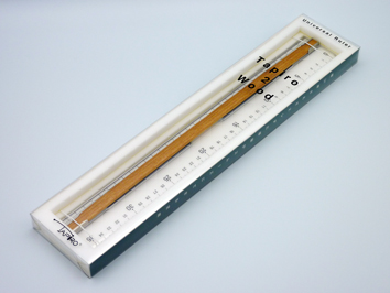 ユニバーサル定規３５ｃｍ（Tapiro 2 Wood）,UniversalRuler,アンティークホワイト・パッケージ,ずれないカッティング定規,滑らないカッティング定規・Non-slip cutting ruler